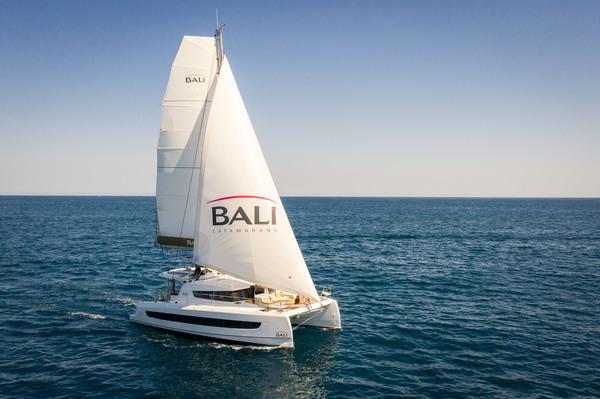 Bali 5.8 Catamaran Offshore Passage Training