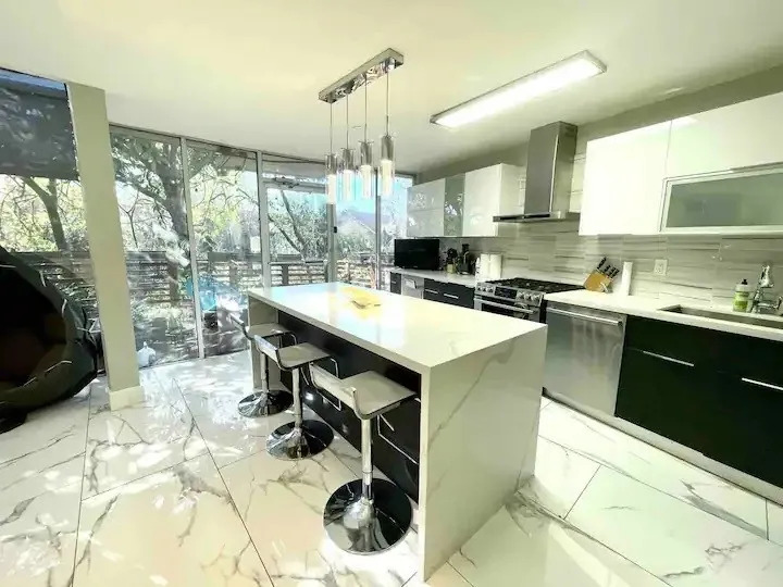 Katy Fwy Flip - After